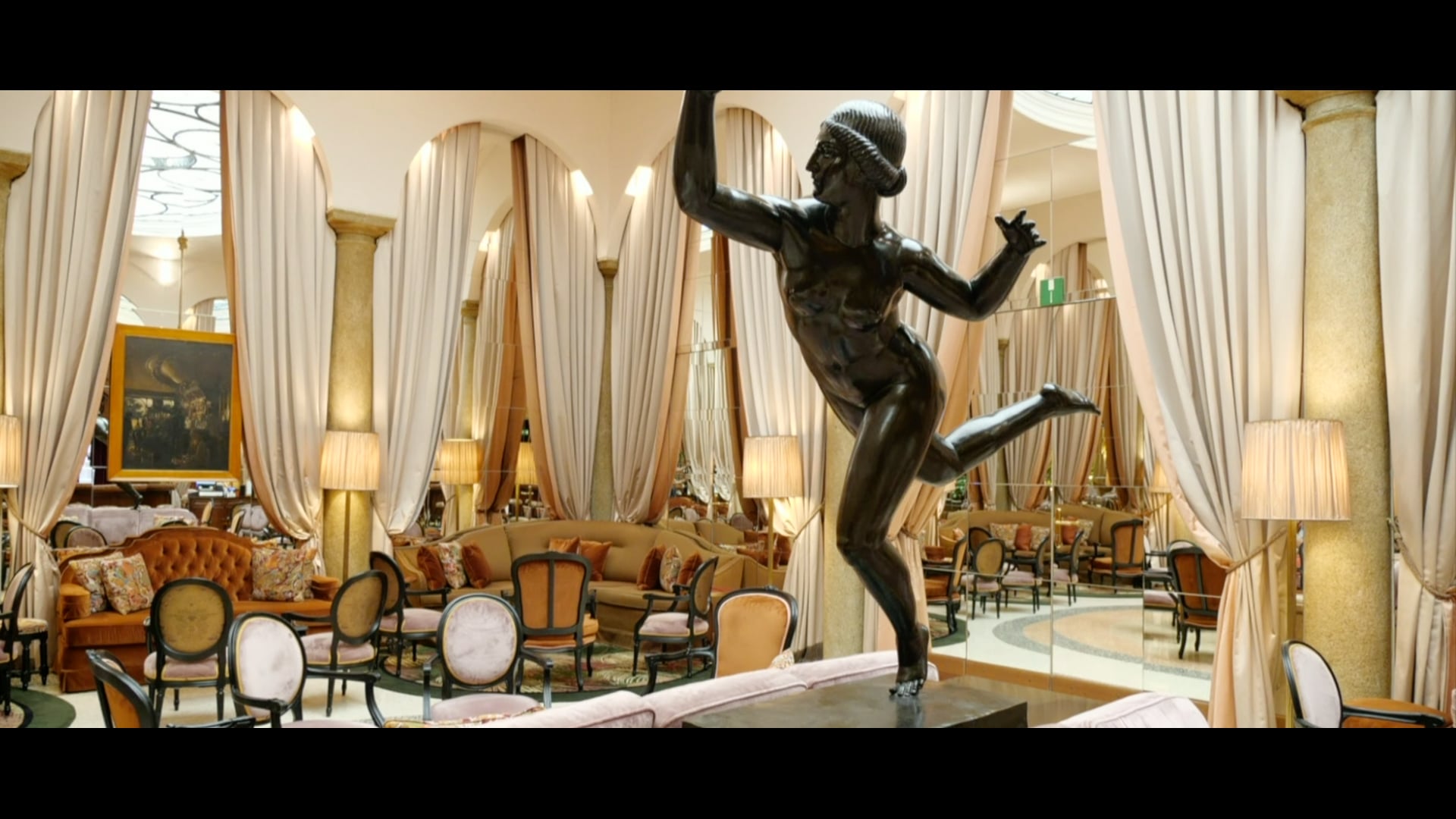 Le Grand Hôtel Et De Milan vous ouvre ses portes ! - Vimeo thumbnail
